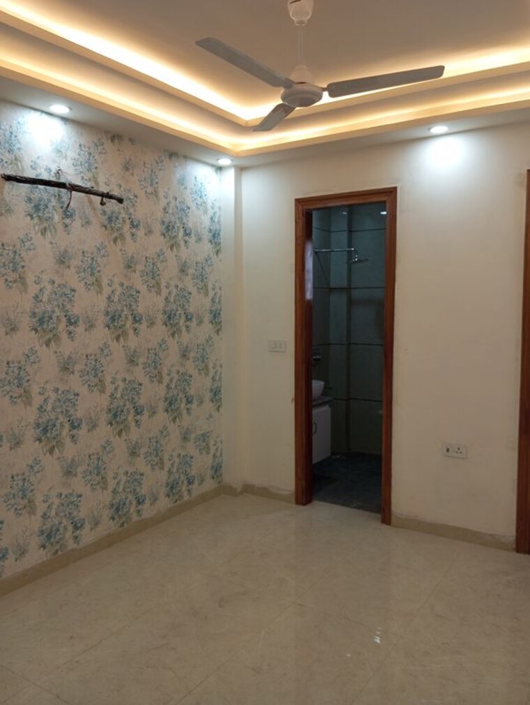 Room, rps-palm-drive 3 Bedroom 125 Sq.Yd. Builder Floor In Sector 88 Faridabad 10158024