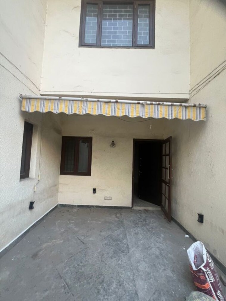 Exterior View, vasant kunj 3 Bedroom 1800 Sq.Ft. Apartment In Vasant Kunj Delhi 10158029
