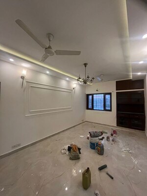 Bathroom in 3 BHK Apartment at Vasant Kunj – for Rent