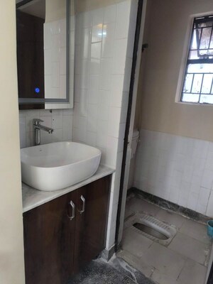 Attached Bathroom in 2 BHK Apartment at Vasant Kunj – for Rent