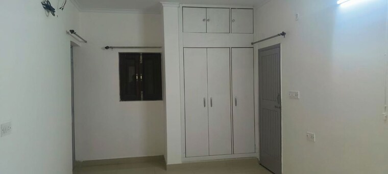 Room, vasant kunj 3 Bedroom 2500 Sq.Ft. Apartment In Vasant Kunj Delhi 10158079