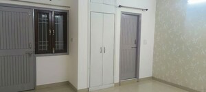 Room in 3 BHK Apartment at Vasant Kunj – for Rent