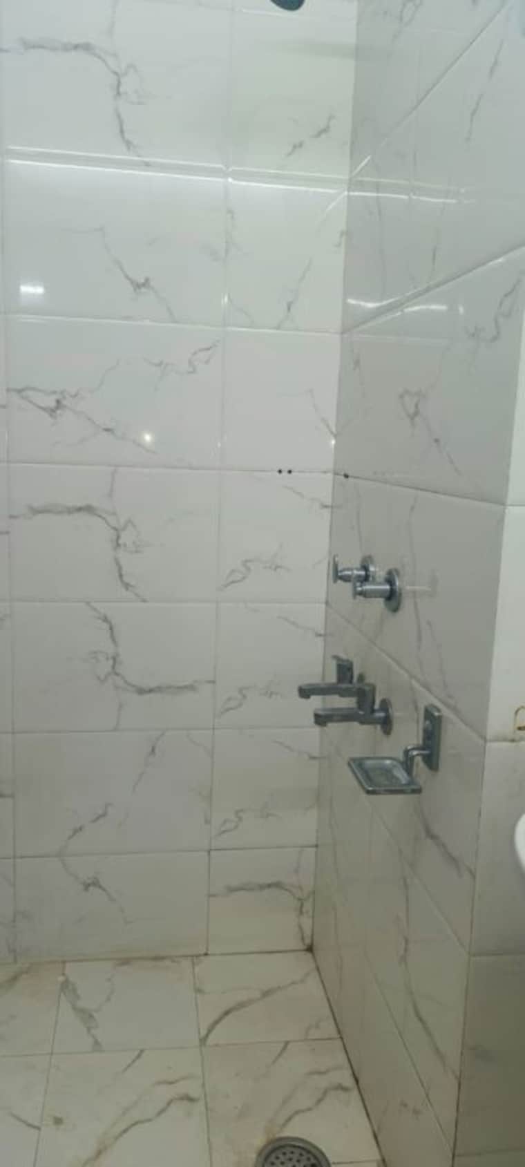 Bathroom, vasant kunj 3 Bedroom 2500 Sq.Ft. Apartment In Vasant Kunj Delhi 10158079