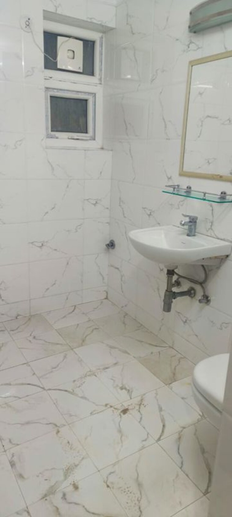 Bathroom, vasant kunj 3 Bedroom 2500 Sq.Ft. Apartment In Vasant Kunj Delhi 10158079