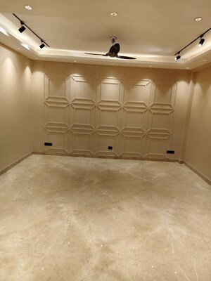 Room in 1 BHK Apartment at Sector 4 – for Rent