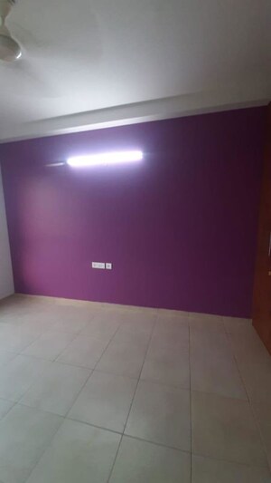 Room in 2.5 BHK Apartment at Bhartiya Nikoo Homes, Thanisandra Main Road – for Rent