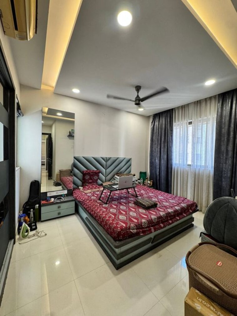 Bedroom, lodha-splendora 2.5 Bedroom 871 Sq.Ft. Apartment In Ghodbunder Road Thane 10158153