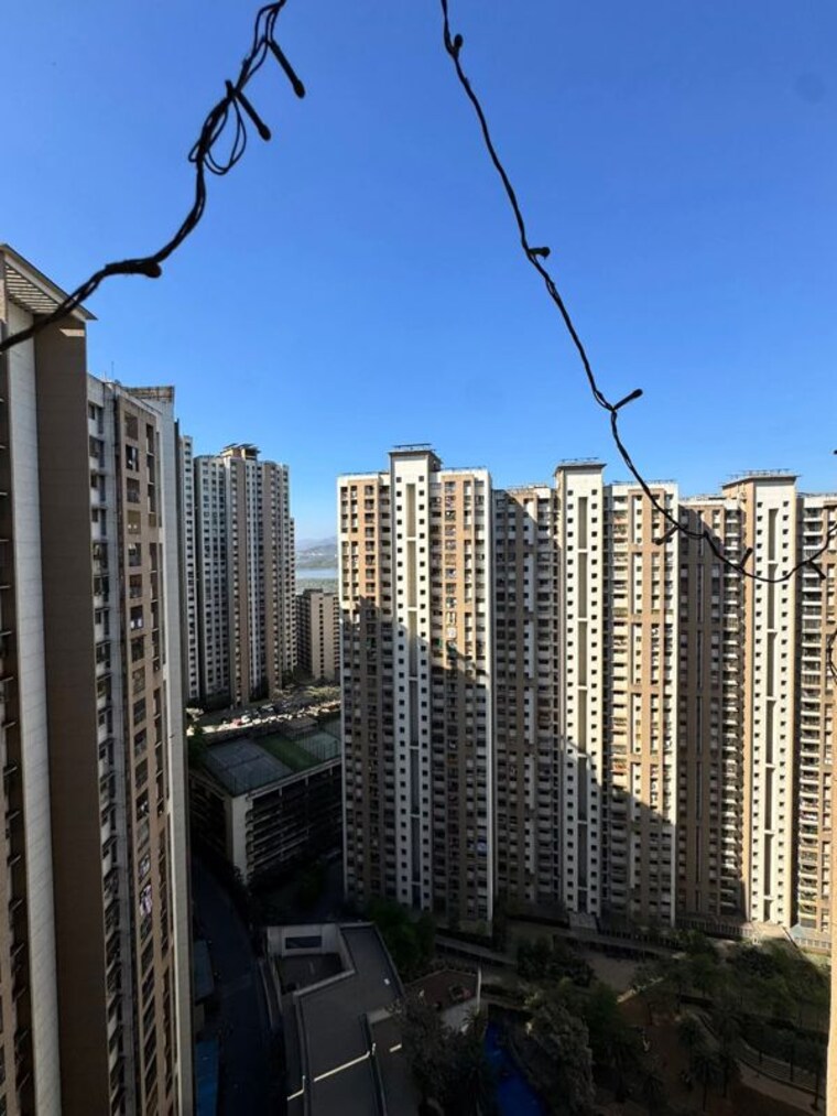 Exterior View, lodha-splendora 2.5 Bedroom 871 Sq.Ft. Apartment In Ghodbunder Road Thane 10158153