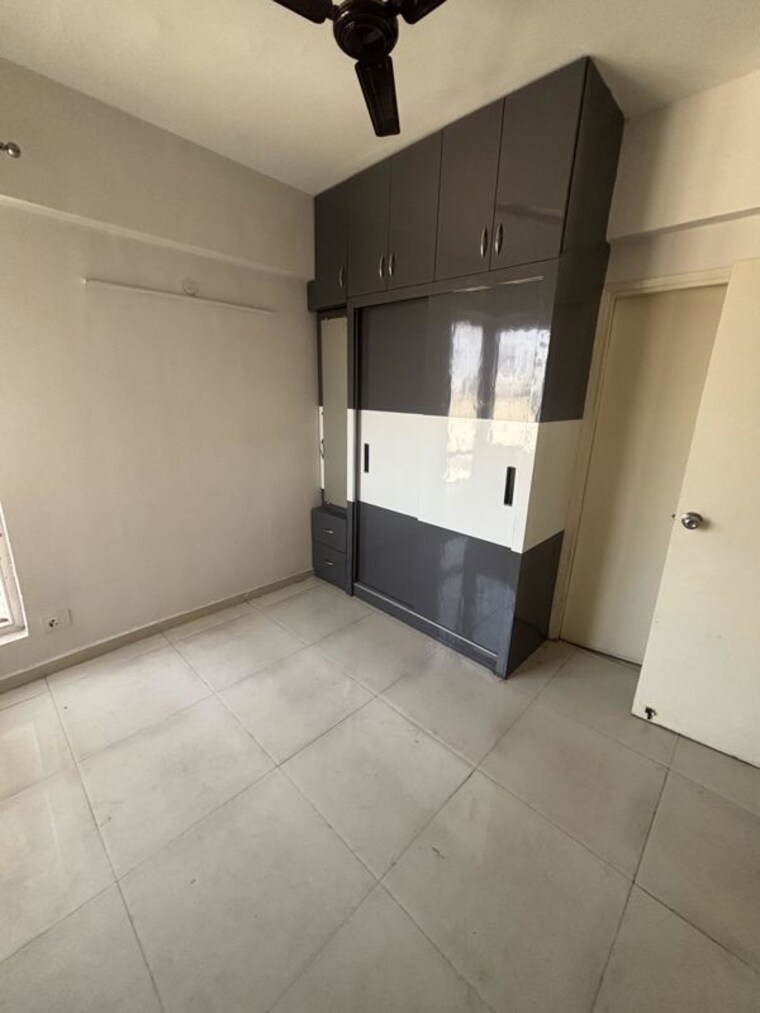 Kitchen, signature-global-the-millennia 2 Bedroom 596 Sq.Ft. Apartment In Sector 37d Gurgaon 10158132
