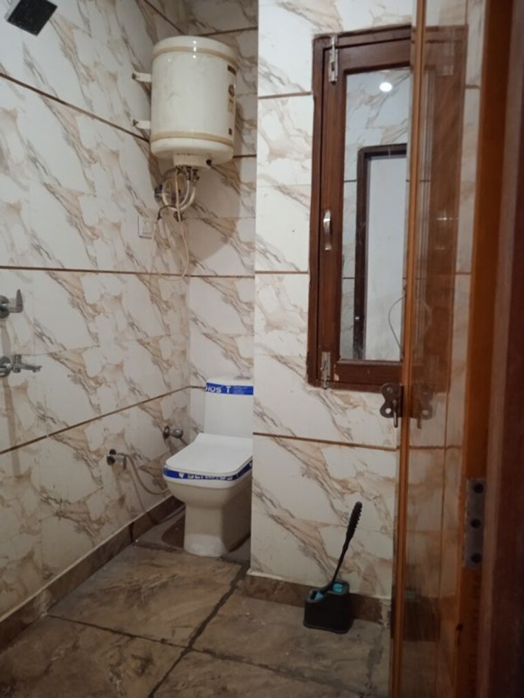 Bathroom, nawada 2 Bedroom 650 Sq.Ft. Builder Floor In Nawada Delhi 10158076
