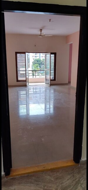 Room in 3 BHK Apartment at Shriram Suhaana, Yelahanka – for Rent
