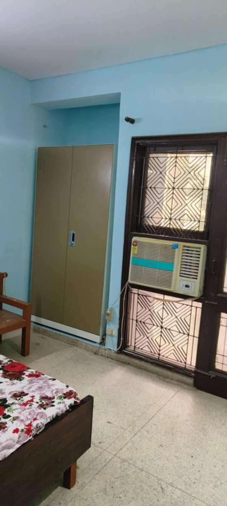 Room, kalkaji 3 Bedroom 2150 Sq.Ft. Builder Floor In Kalkaji Delhi 10158212