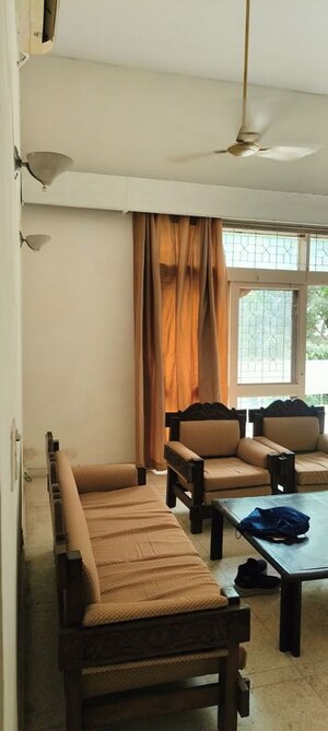 3 BHK Builder Floor For Rent in Kalkaji
