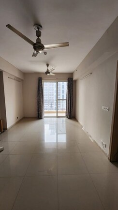 4 BHK + Servant Room Apartment For Rent in DLF New Town Heights III