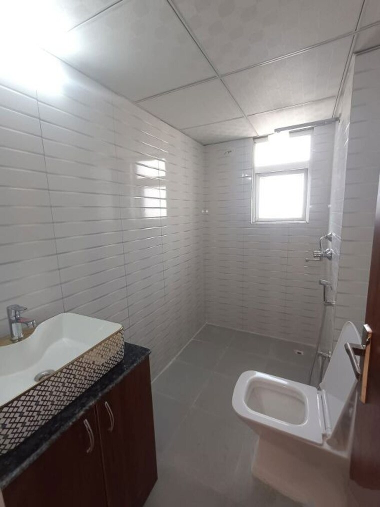 Bathroom, aims-greens-avenue 3 Bedroom 1440 Sq.Ft. Apartment In Sector 4 Greater Noida Greater Noida 9312052