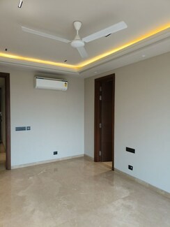 3 BHK + Servant Room Builder Floor For Sale in Chittaranjan Park