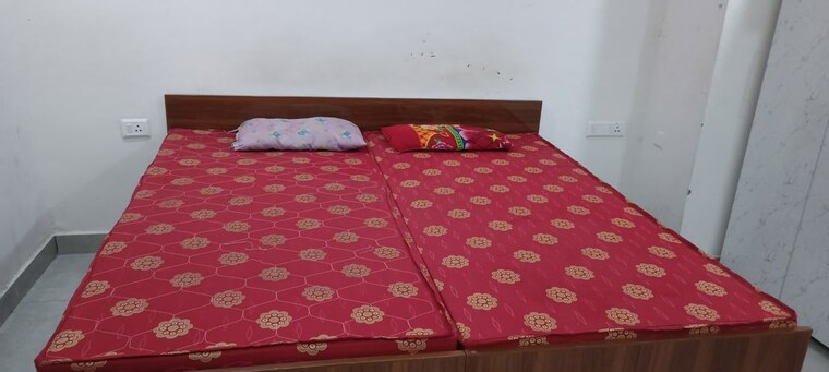 Bedroom, chandigarh-citi-center 1 Bedroom 610 Sq.Ft. Apartment In Vip Road Zirakpur 10067567