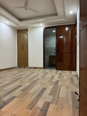 Room in 3 BHK Apartment at Palm Residency Chhatarpur, Chattarpur – for Rent