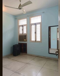 3 BHK Builder Floor For Rent in Unitech Residency Greens