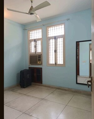 3 BHK Builder Floor For Rent in Unitech Residency Greens, Sector 46