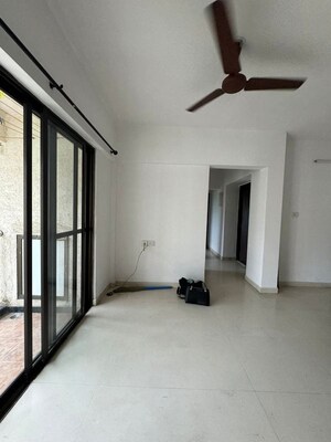 Room in 2 BHK Apartment at Lodha Splendora, Ghodbunder Road – for Sale