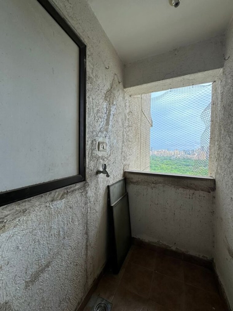 Bathroom, lodha-splendora 2 Bedroom 743 Sq.Ft. Apartment In Ghodbunder Road Thane 10158285