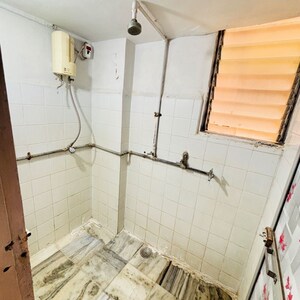 Team Area in 1 BHK Apartment at Mulund West – for Sale