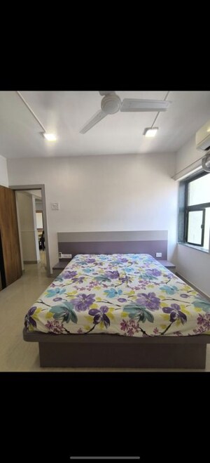 Bedroom in 2 BHK Apartment at Evershine CHS Malad, Malad West – for Rent