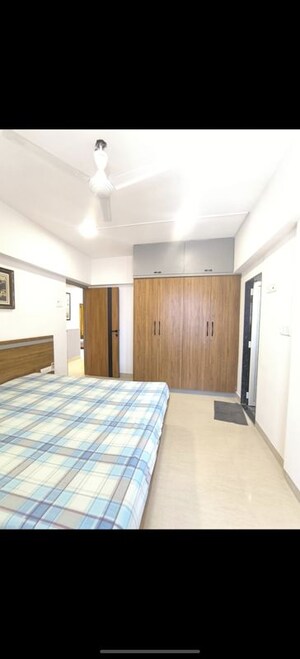 Bedroom in 2 BHK Apartment at Evershine CHS Malad, Malad West – for Rent