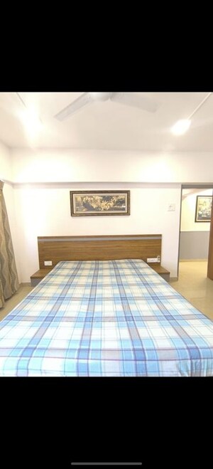 Bedroom in 2 BHK Apartment at Evershine CHS Malad, Malad West – for Rent