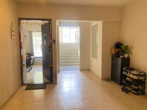 Room in 2 BHK Apartment at Menlo Homes, Hinjewadi – for Sale