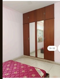 3 BHK + Servant Room Apartment For Rent in Unitech Residency Greens