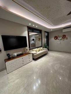 3 BHK + Pooja Room Apartment For Rent in Sector 4