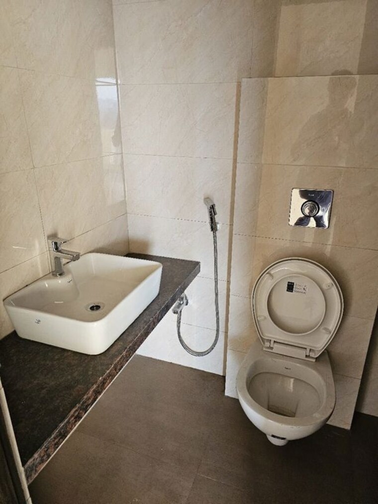 Bathroom, shree-tirupati-stg-signature-residency 2 Bedroom 740 Sq.Ft. Apartment In Patlipada Thane 10158321