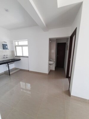 Room in 1 BHK Apartment at Kolte Patil Three Jewels, Kondhwa – for Rent