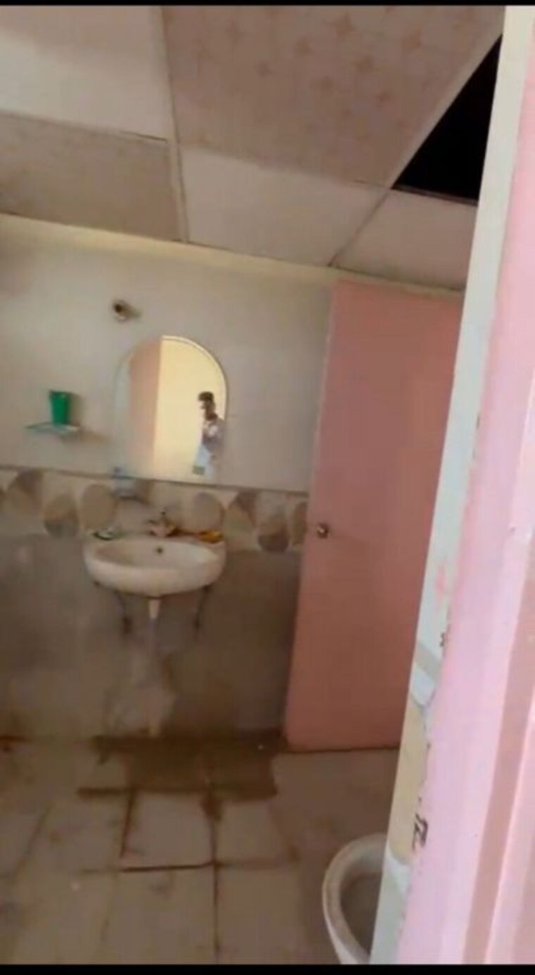 Bathroom, mr-heritage 2 Bedroom 1175 Sq.Ft. Apartment In Raj Nagar Extension Ghaziabad 10158237