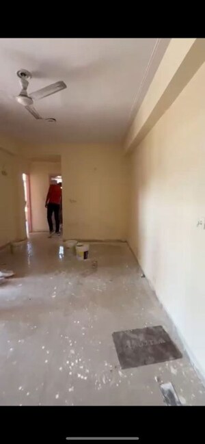 Room in 2 BHK Apartment at MR Heritage, Raj Nagar Extension – for Rent