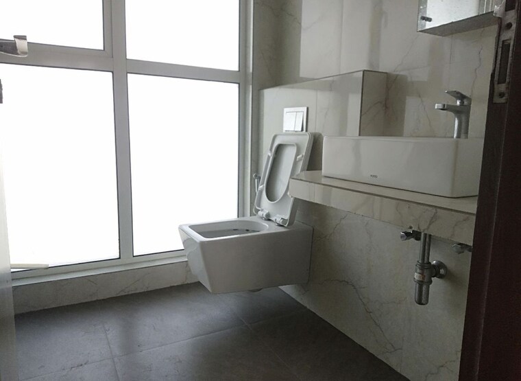 Bathroom, wadala west 4 Bedroom 1905 Sq.Ft. Apartment In Wadala West Mumbai 10158356