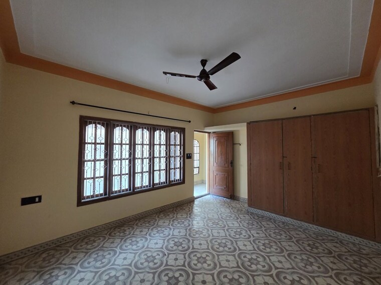 Bedroom, sr-meadows 3 Bedroom 1200 Sq.Ft. Independent House In Murugesh Palya Bangalore 10158332