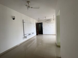 Kitchen in 3.5 BHK Apartment at Emaar Emerald Estate, Sector 65 – for Rent