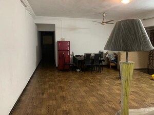 Parking in 3 BHK Apartment at Andheri West – for Rent