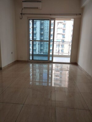 Room in 3 BHK Apartment at Gaur Sportswood, Sector 79 – for Rent