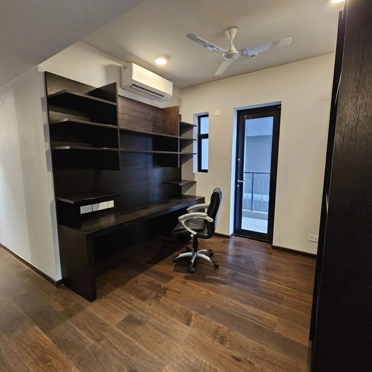 Room, krisumi-waterfall-residences 3.5 Bedroom 2505 Sq.Ft. Apartment In Sector 36a Gurgaon 10158412