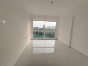 Room in 3.5 BHK Apartment at Moreshwar 19 East, Nerul – for Sale
