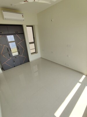 Furnished Amenities in 1 BHK Apartment at SSB Ashok Nagar, Balkum Pada – for Rent