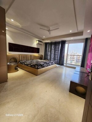 Living Room in 2 BHK Apartment at Sector 5 – for Rent