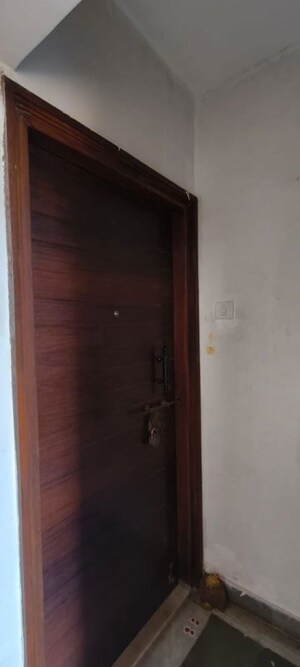 Furnished Amenities in 2 BHK Apartment at K Raheja Vihar, Powai – for Rent