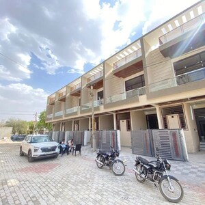 3 BHK Villa – Exterior View View at Girdharipura - for Rent