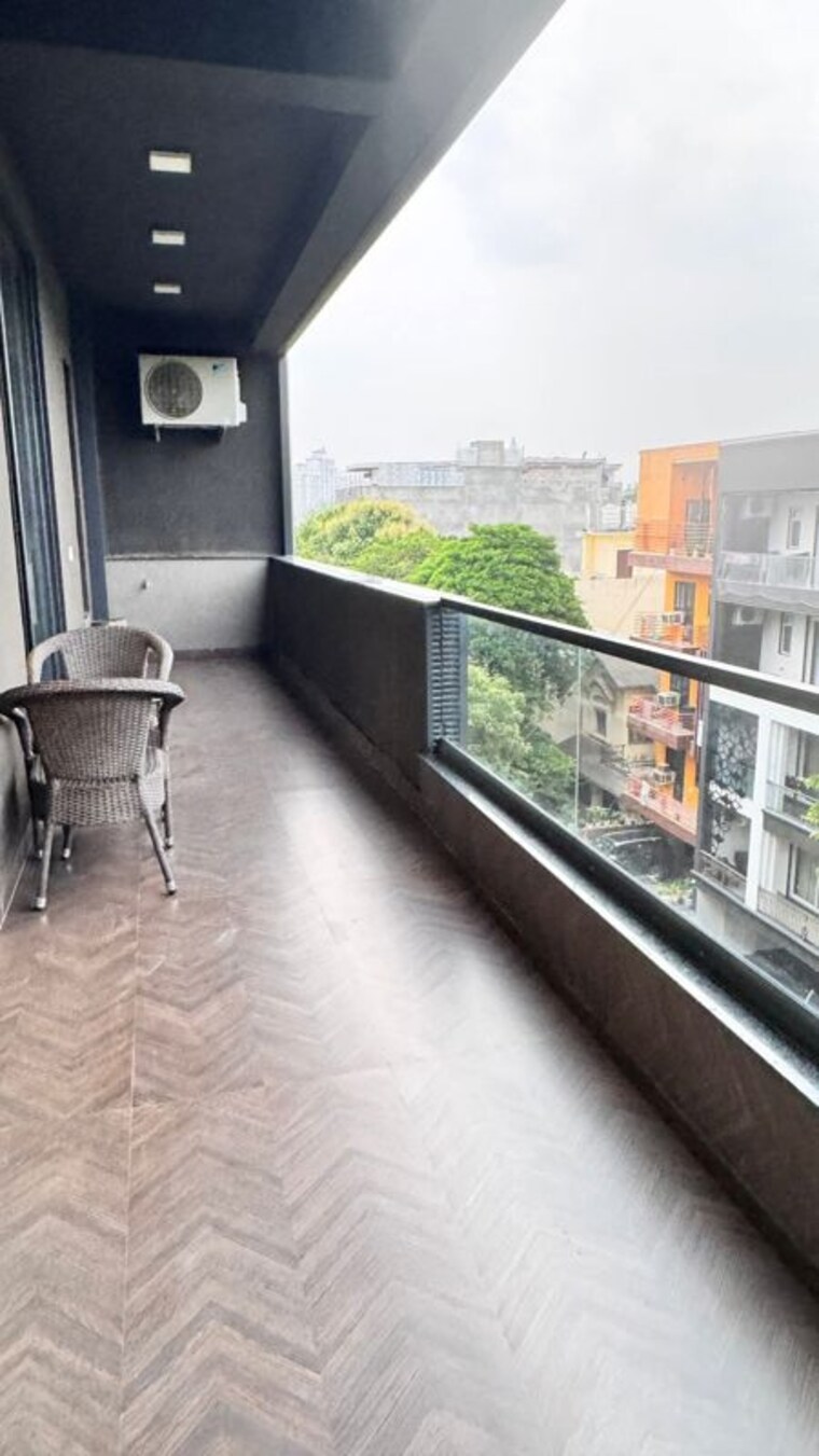 Balcony, sector 5 2 Bedroom 1345 Sq.Ft. Apartment In Sector 5 Gurgaon 10158502