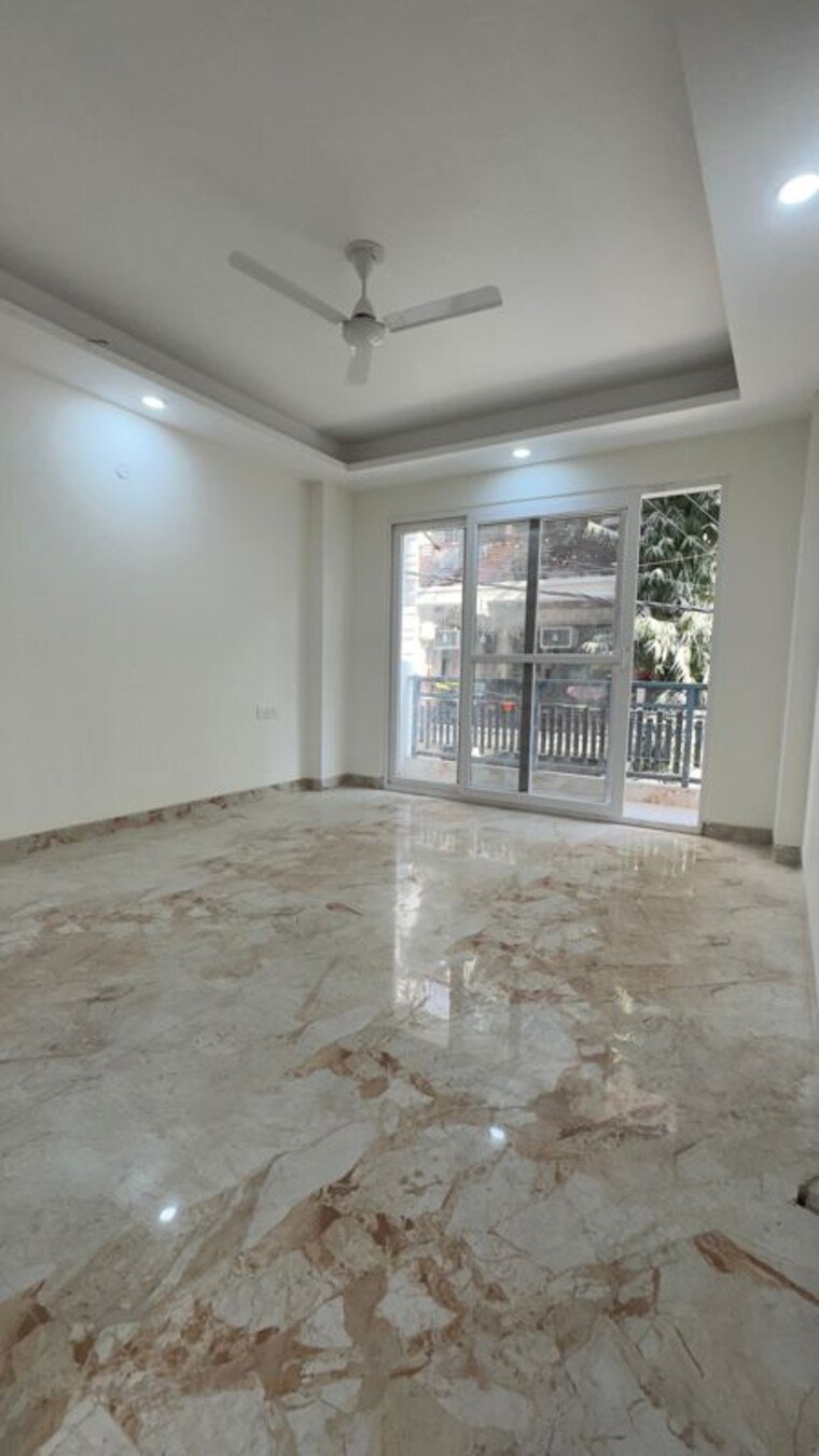 Room, palm-residency-chhatarpur 4 Bedroom 2000 Sq.Ft. Apartment In Chattarpur Delhi 10158518
